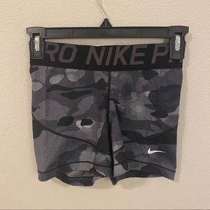 Women’s Nike spandex